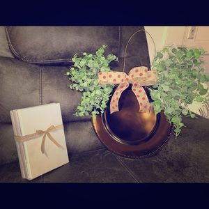 Farmhouse crafts